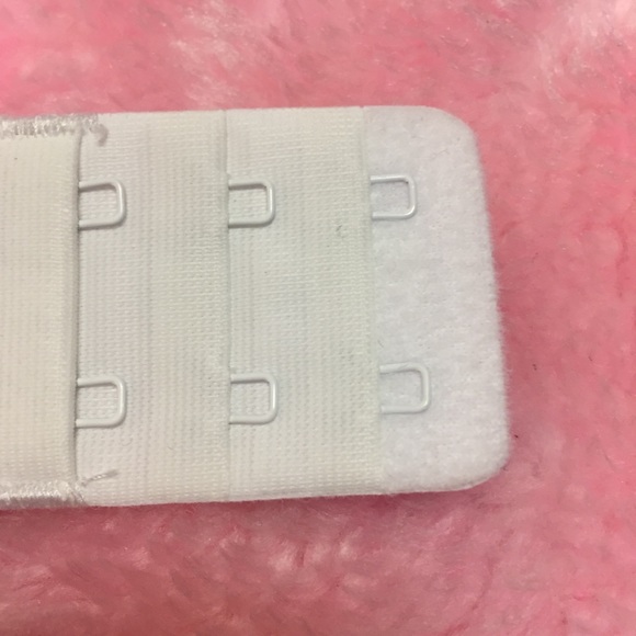 Maiden form Lace Strapless Underwire Multi-way Bra - Picture 5 of 8